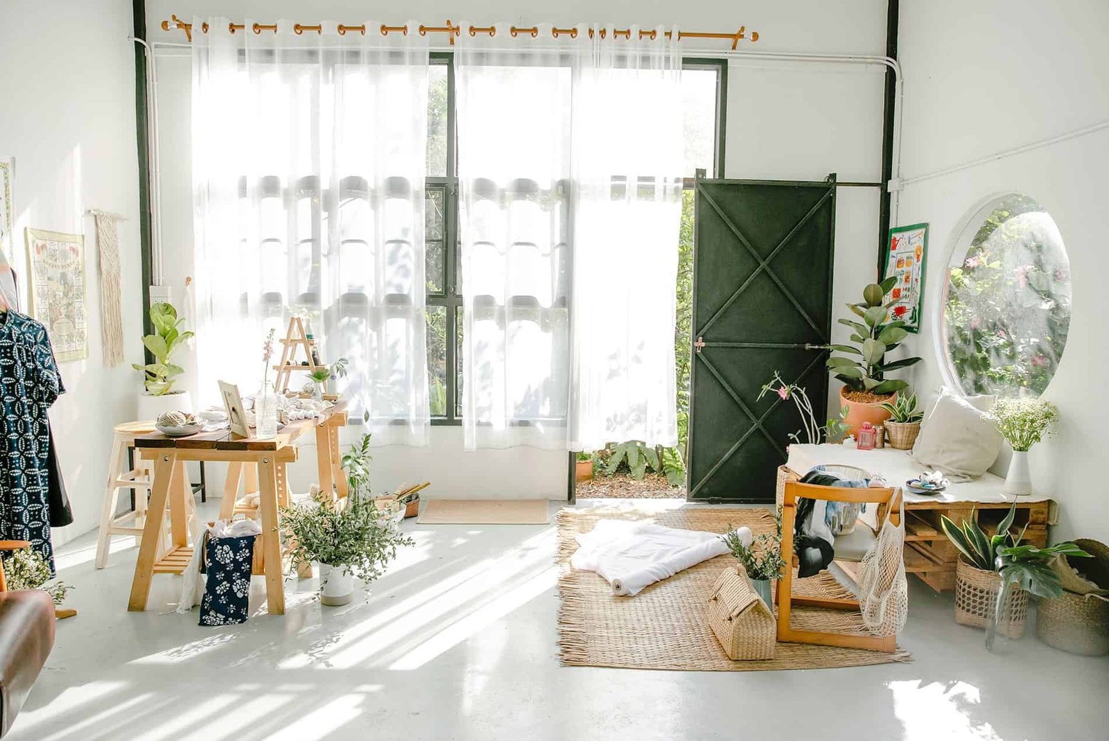 pexels-teona-swift-6850606